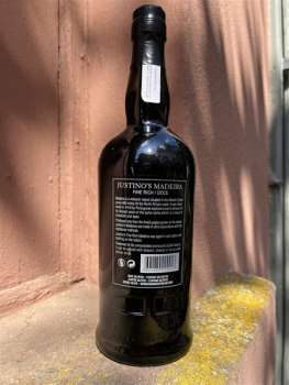 Preview: Justino Henriques FINE RICH