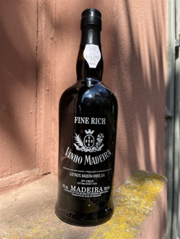 Justino Henriques FINE RICH