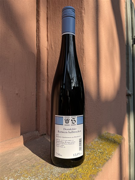 Schales Dornfelder Rotwein halbtrocken